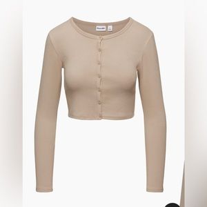 Brand New W/ Tags
Sunday Best
Apple Longsleeve - Aritzia Size XS